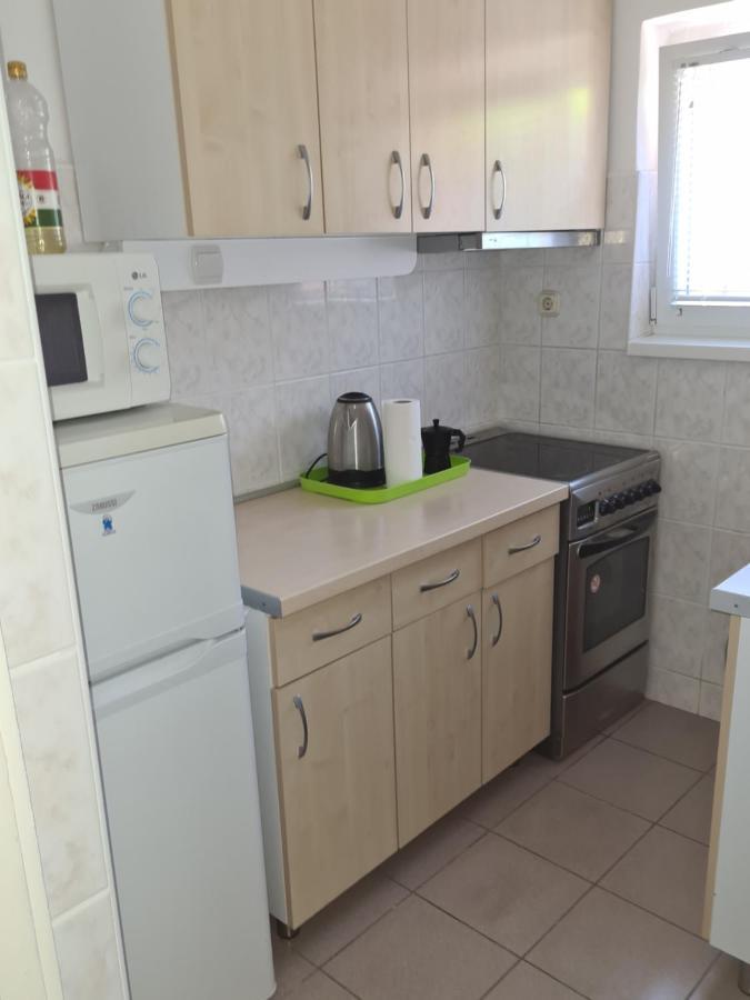 Zseki Apartman Хайдусобосло Экстерьер фото