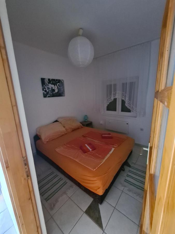 Zseki Apartman Хайдусобосло Экстерьер фото
