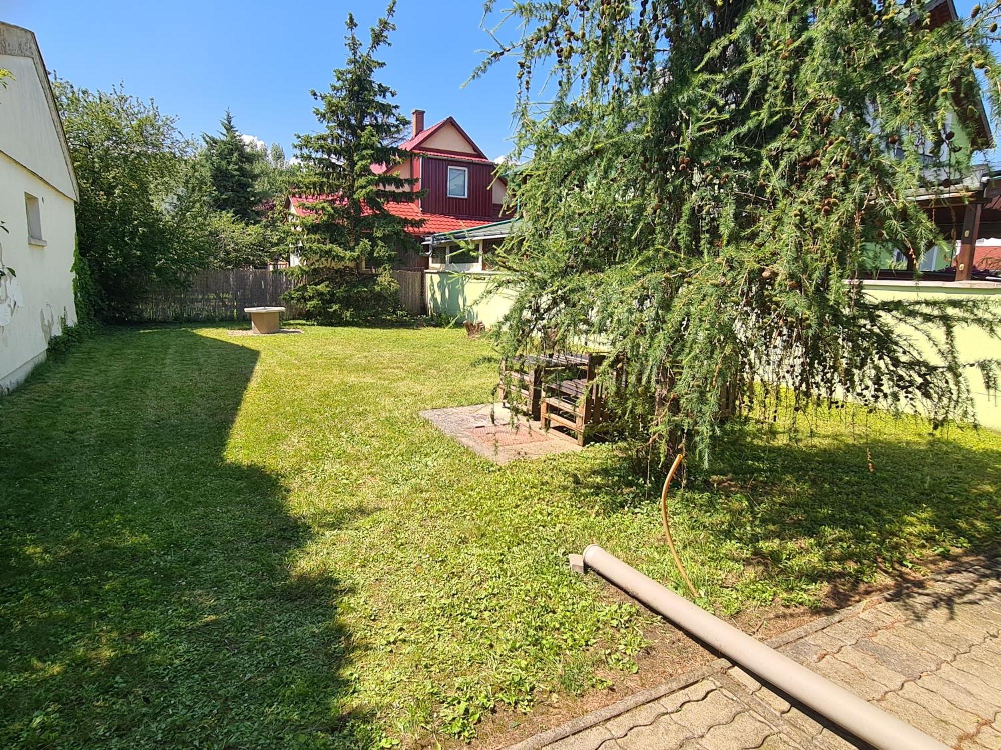 Zseki Apartman Хайдусобосло Экстерьер фото