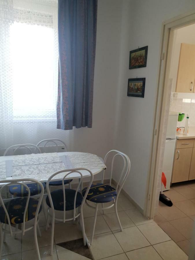 Zseki Apartman Хайдусобосло Экстерьер фото