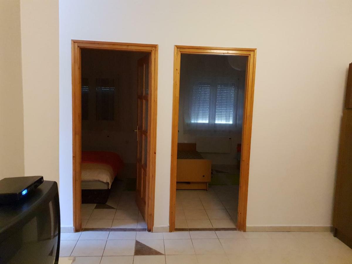 Zseki Apartman Хайдусобосло Экстерьер фото